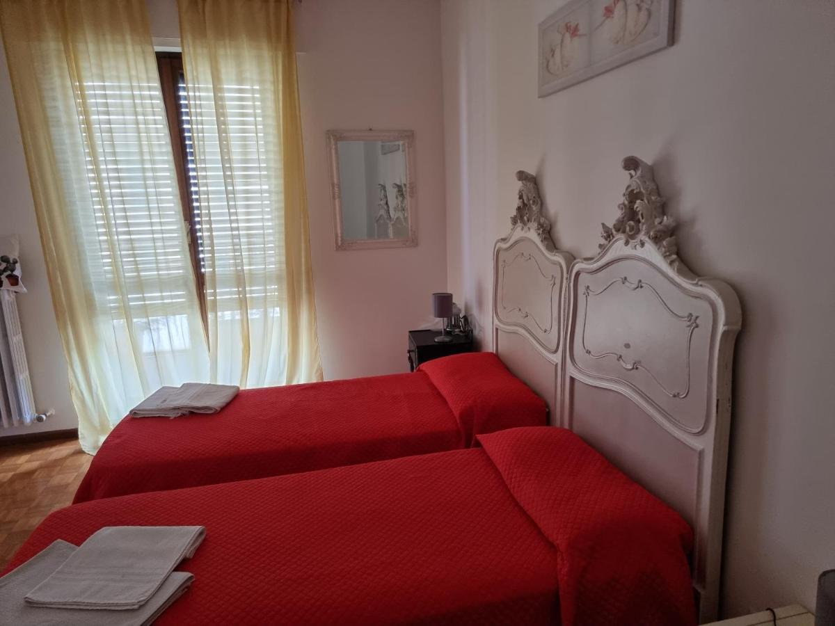 Mary House Daire Sondrio Dış mekan fotoğraf