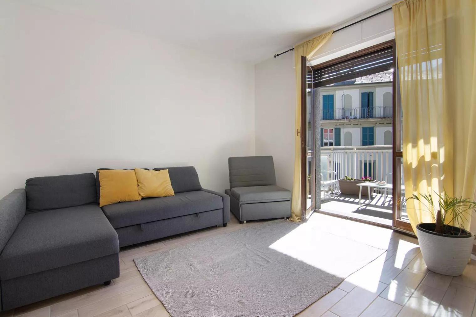 Mary House Daire Sondrio Dış mekan fotoğraf